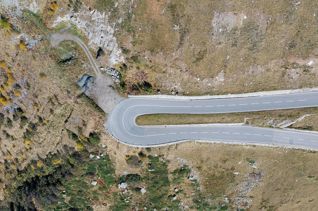 008 hotel gletschergrotte furkapass drohne - Aerial Shots at Furka Pass (Switzerland) 008 hotel gletschergrotte furkapass drohne - Aerial Shots at Furka Pass (Switzerland)