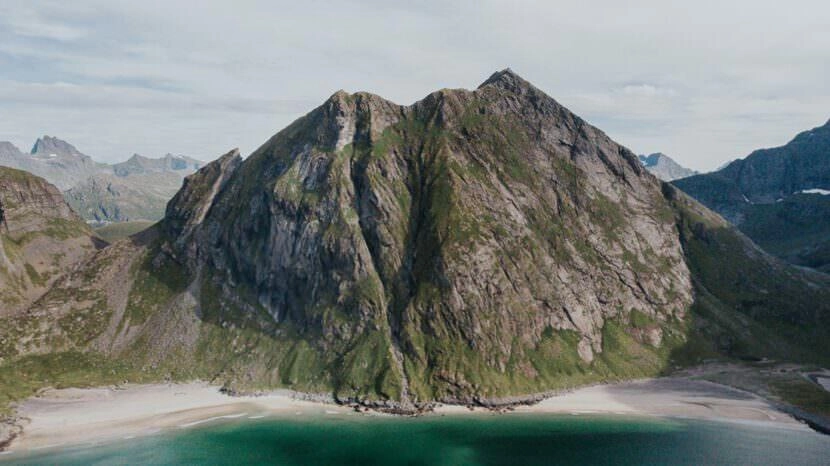 luftaufnahme drohne norwegen lofoten camping