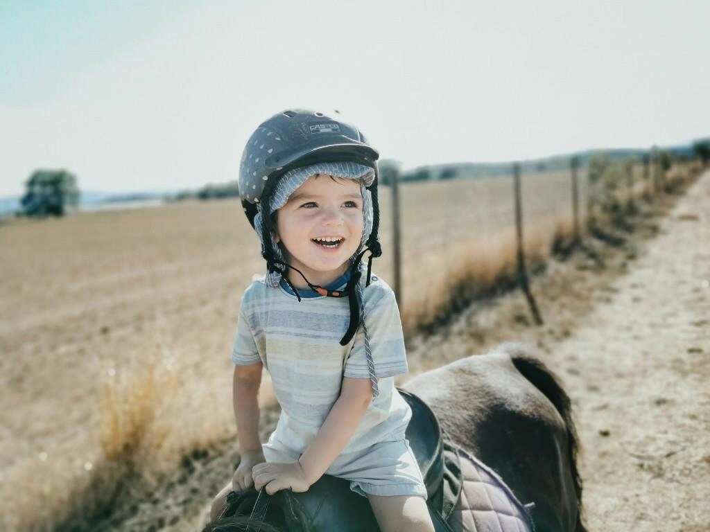 reitender luca - Fotos aus meinem Alltag
