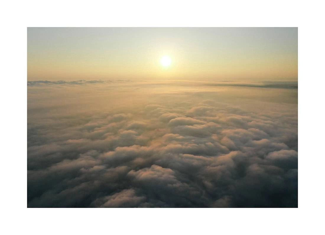 wasserstrukturen i2v 0001 web - Wolken 01 - Der Sonne entgegen