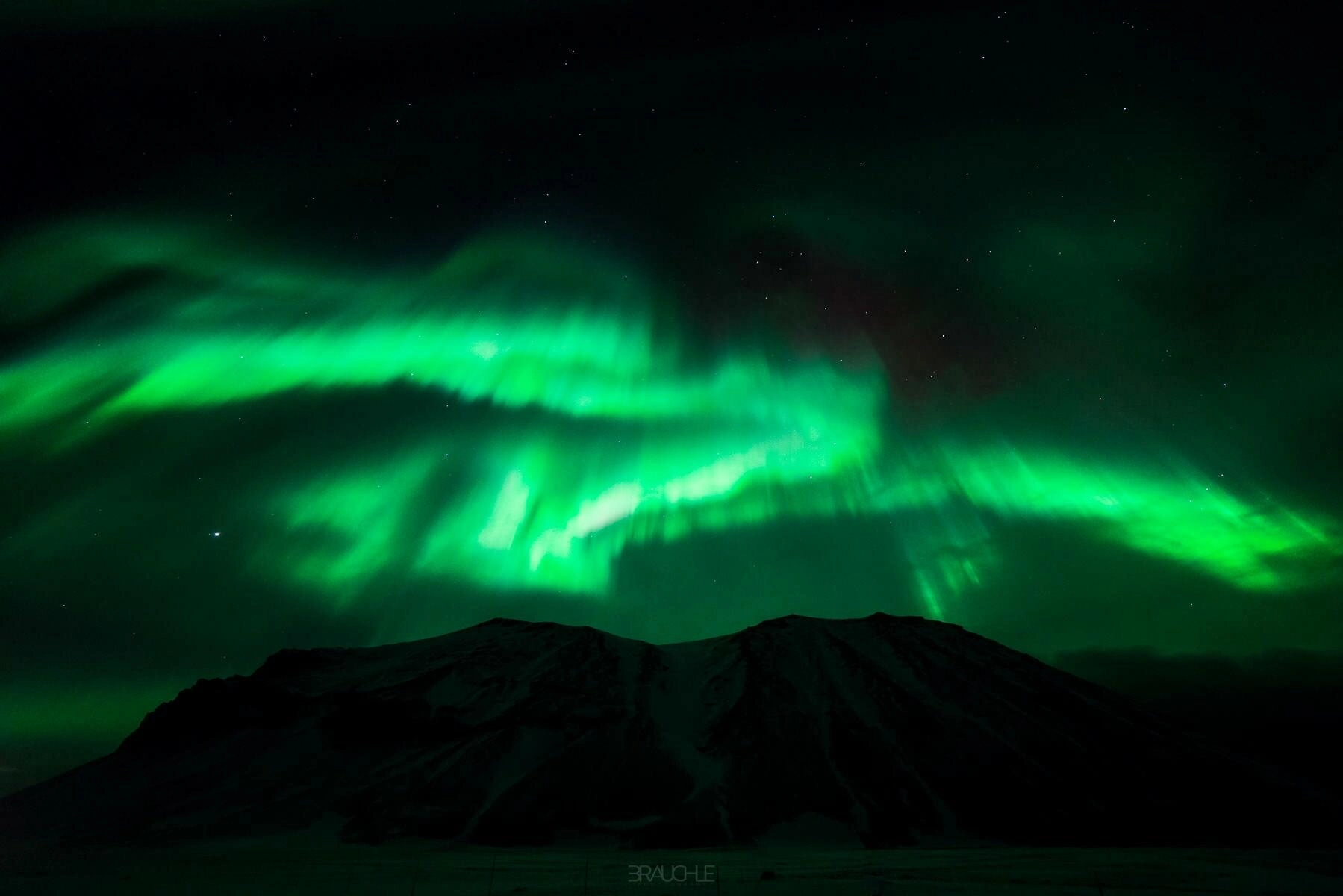 iceland northern lights skogarfoss 0010 - Island - Beeindruckende Polarlichter der Stärke 7