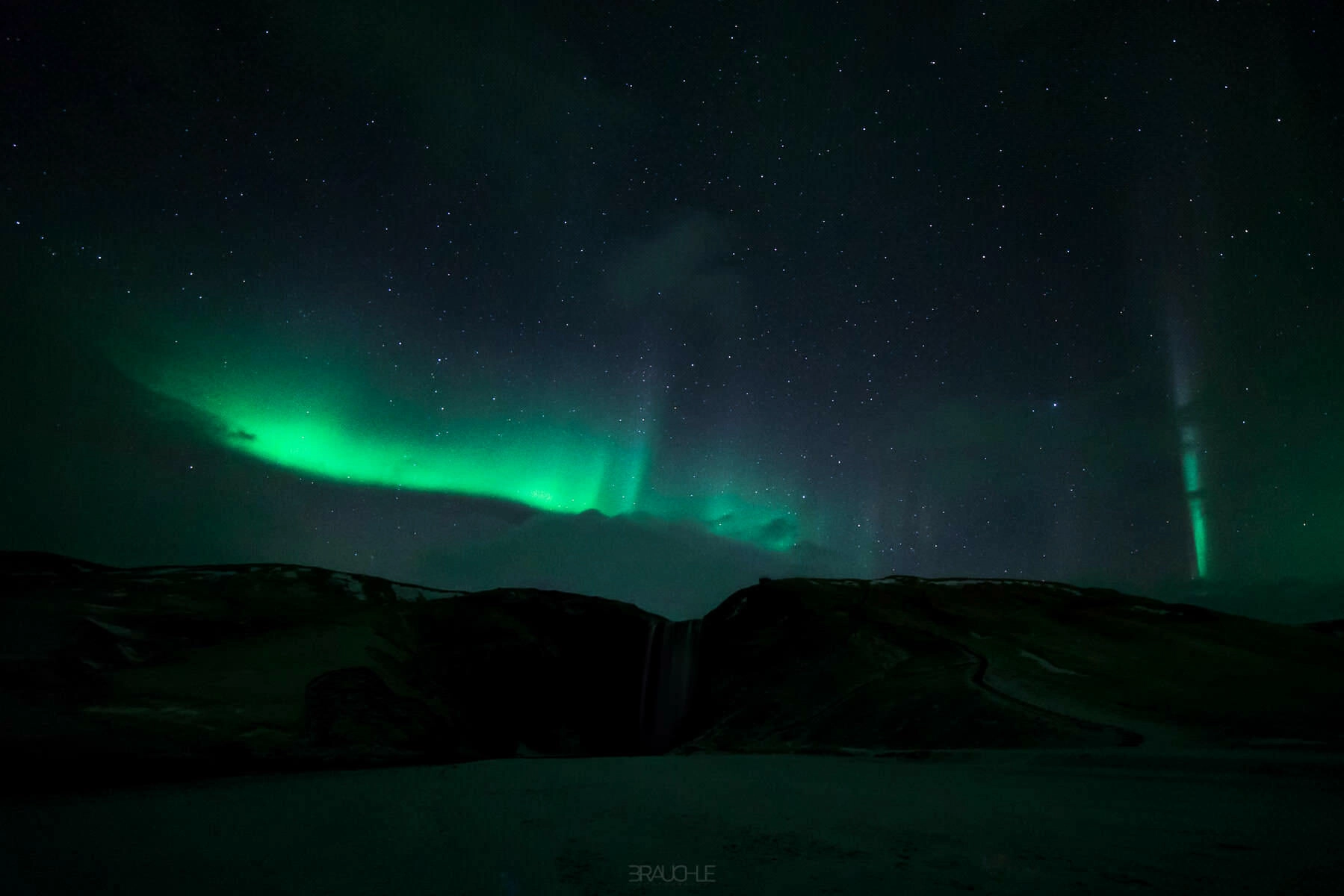 iceland northern lights skogarfoss 0025 - Island - Beeindruckende Polarlichter der Stärke 7
