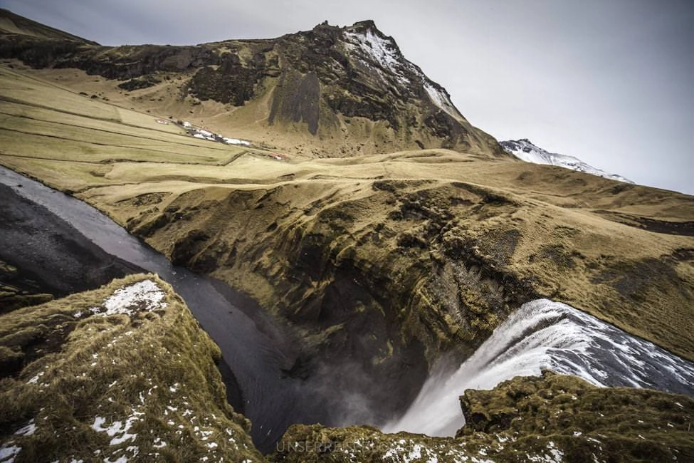 island 13 6 17 - Flugzeugwrack und Skogar
