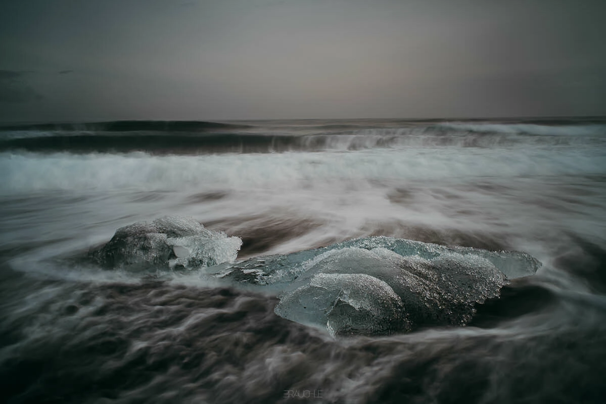 joekulsarlon black ice beach 0001 - Island - Der schwarze Strand am Jökulsarlon Gletschersee