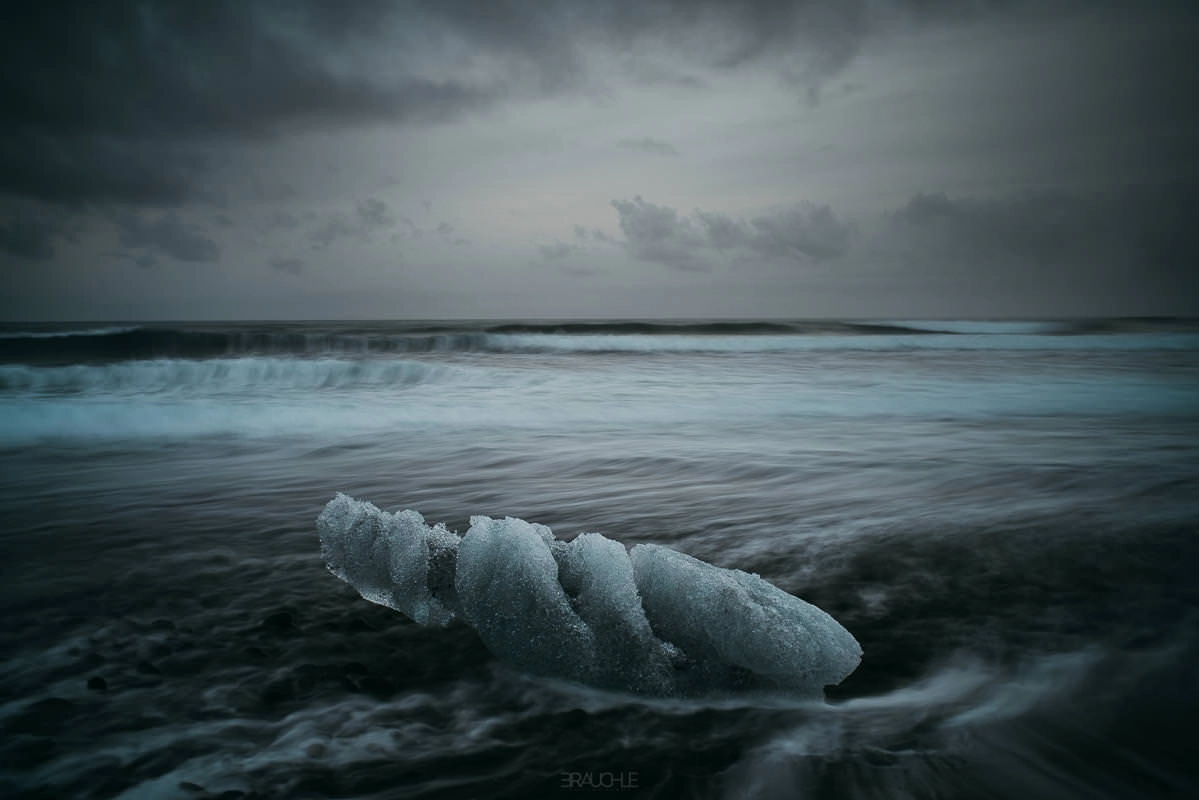 joekulsarlon black ice beach 0002 - Island - Der schwarze Strand am Jökulsarlon Gletschersee