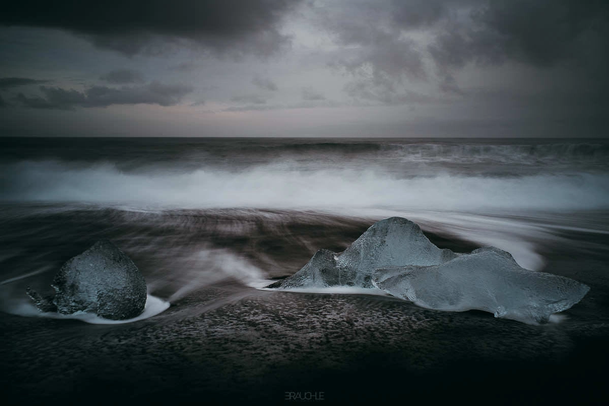 joekulsarlon black ice beach 0006 - Island - Der schwarze Strand am Jökulsarlon Gletschersee