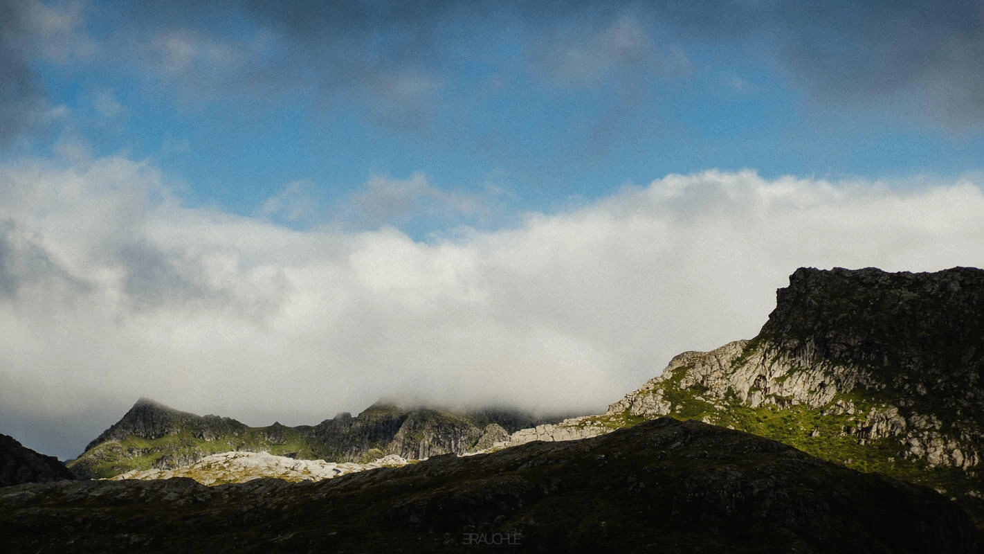 lofoten roadtrip landscape reine 19 - Lofoten - Bergsteigen & Roadtrip