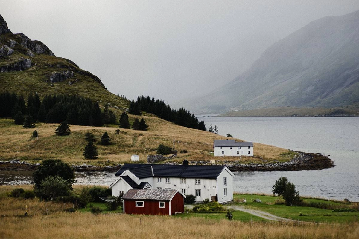 lofoten roadtrip landscape reine 21 - Lofoten - Bergsteigen & Roadtrip