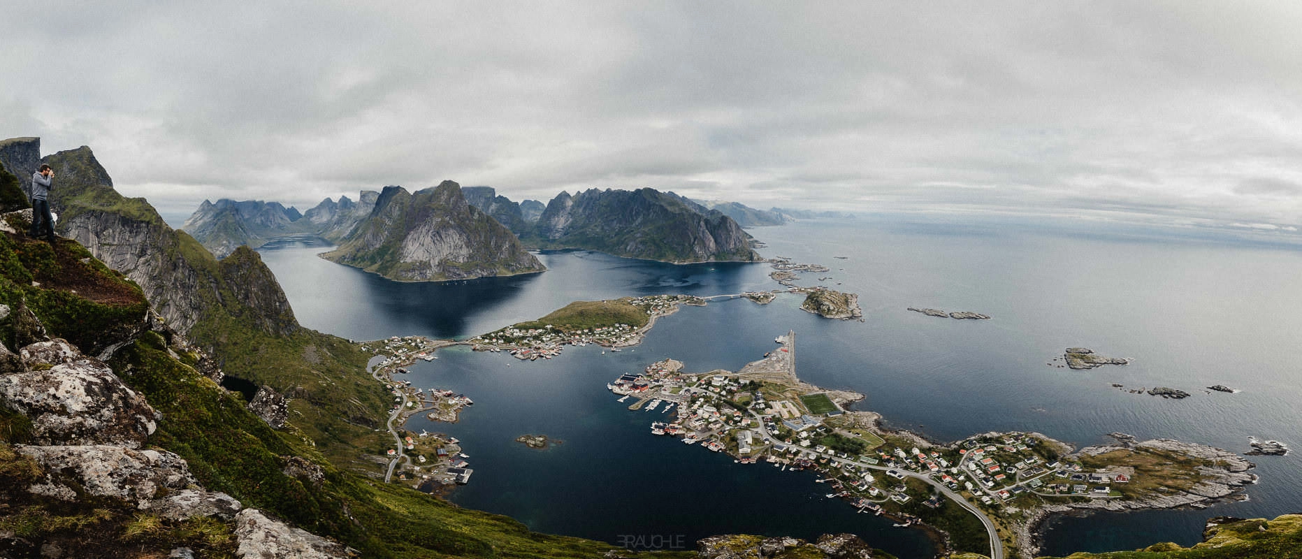 lofoten roadtrip landscape reine 6 - Lofoten - Bergsteigen & Roadtrip