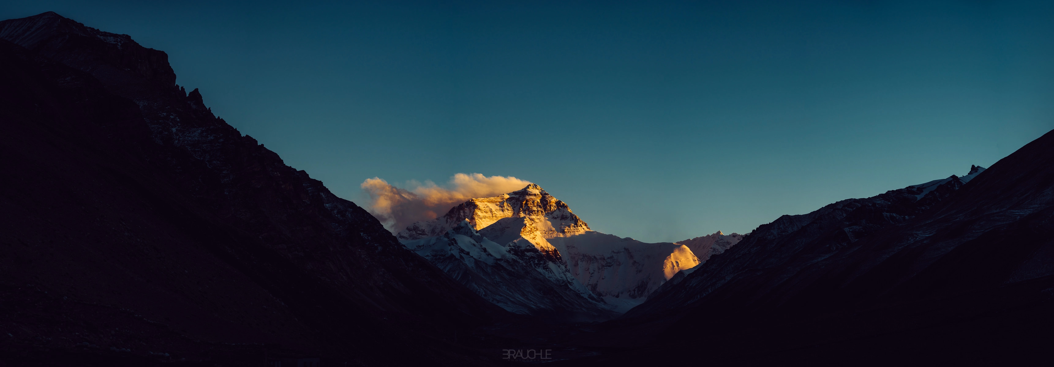 mount everest rongpu monastry sunset 0024 - Mount Everest/Qomolangma