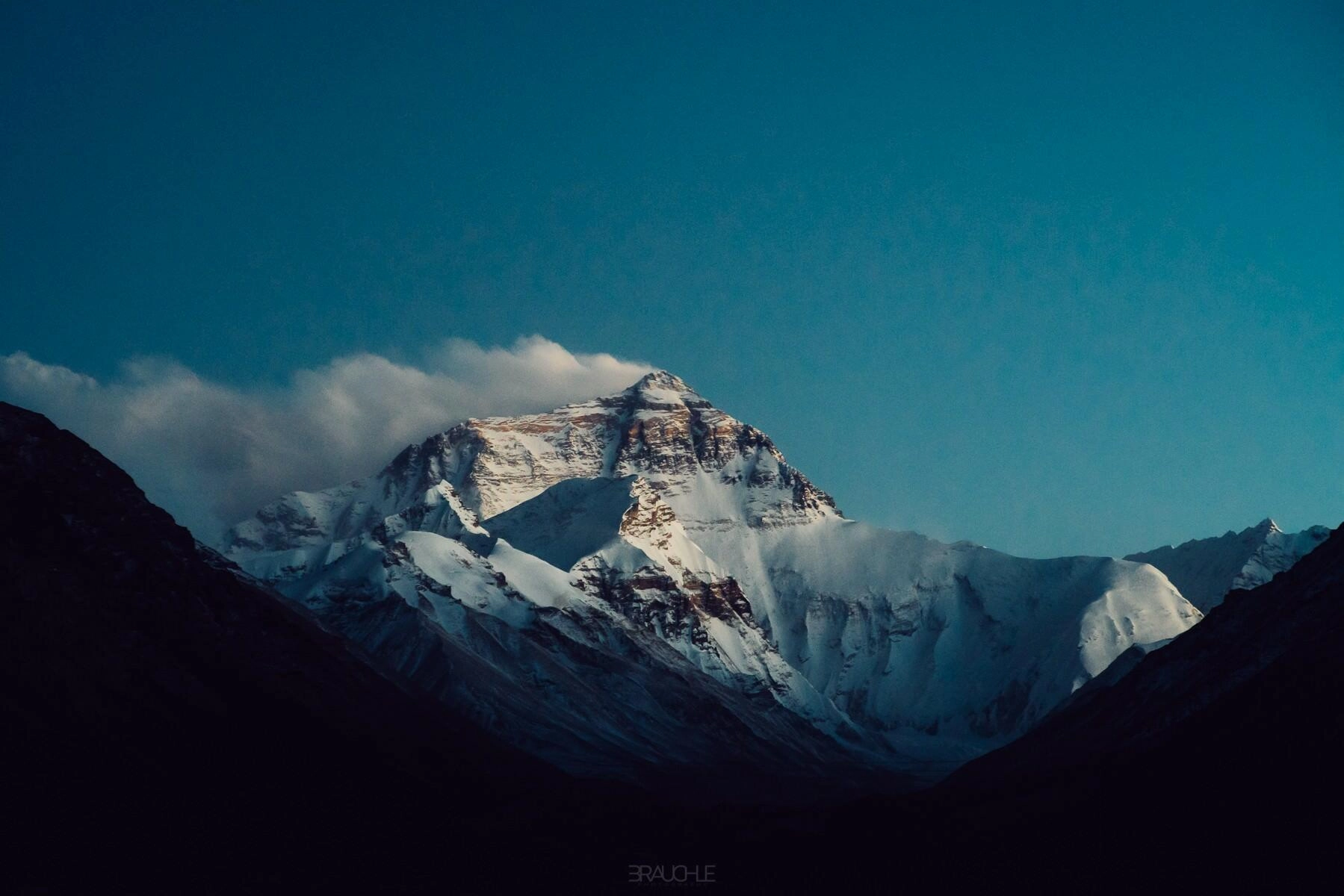 mount everest rongpu monastry sunset 0026 - Mount Everest/Qomolangma