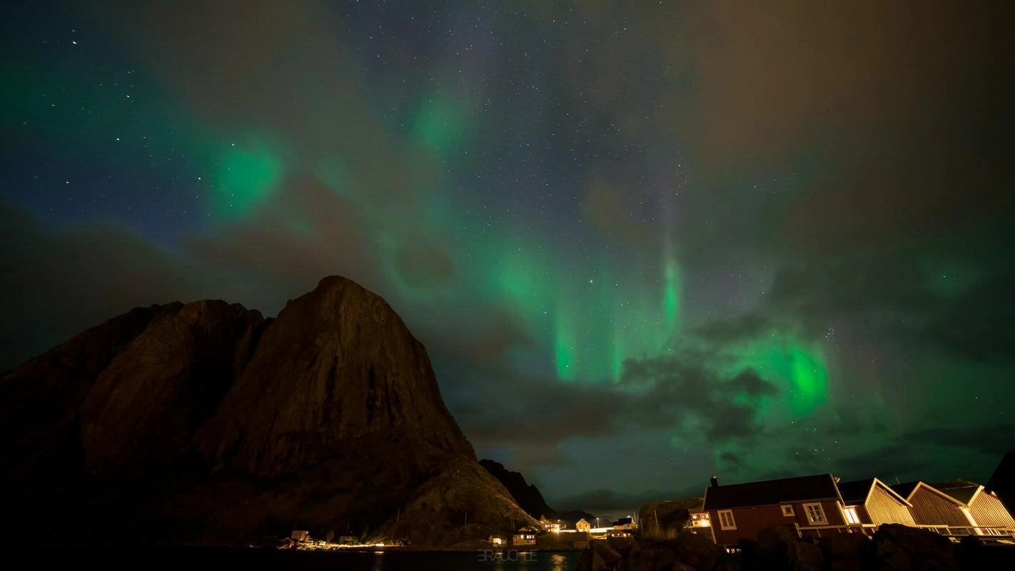 northern lights reine lofoten 3 - Lofoten - die ersten Polarlichter