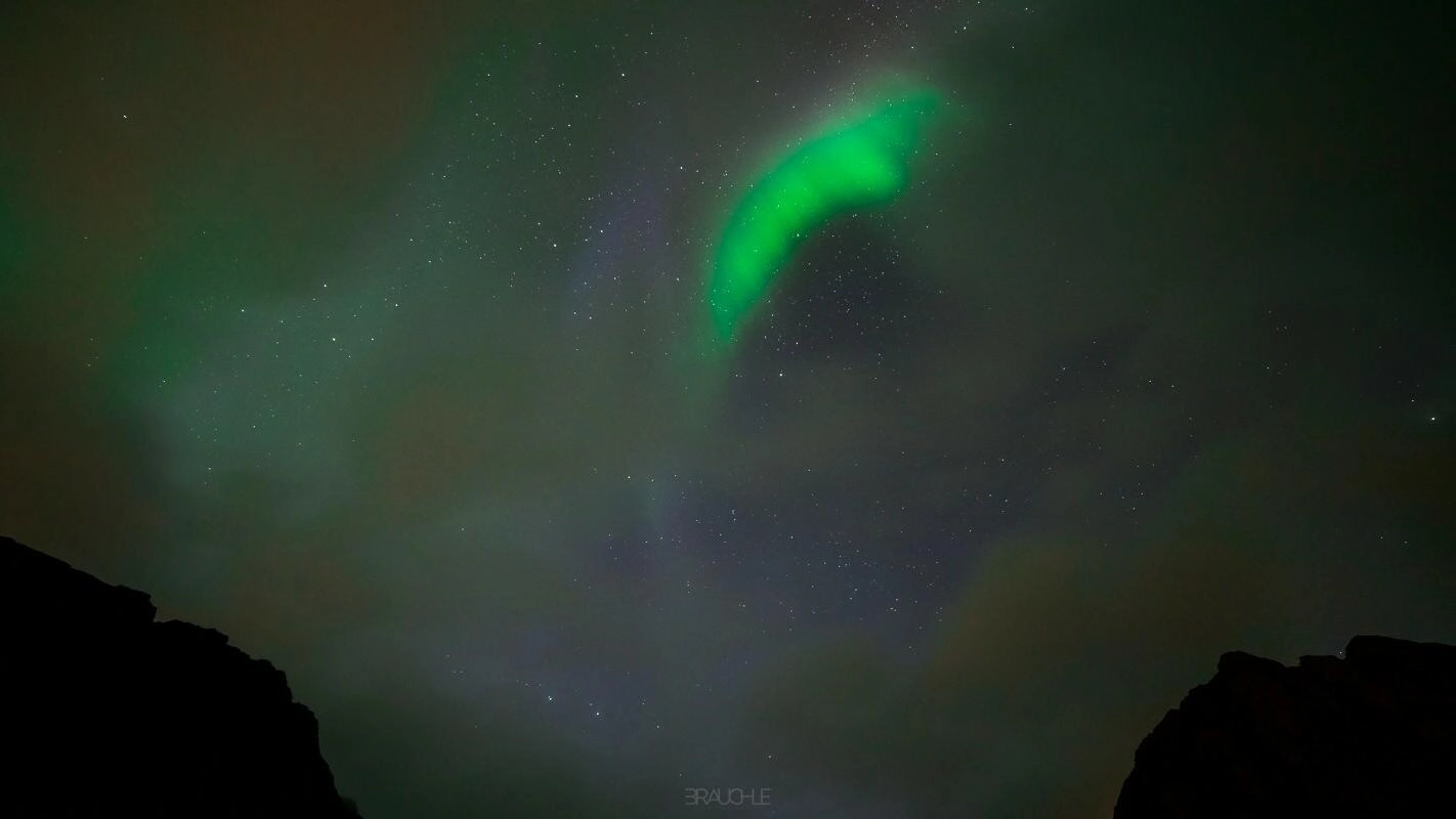 northern lights reine lofoten 5 - Lofoten - die ersten Polarlichter