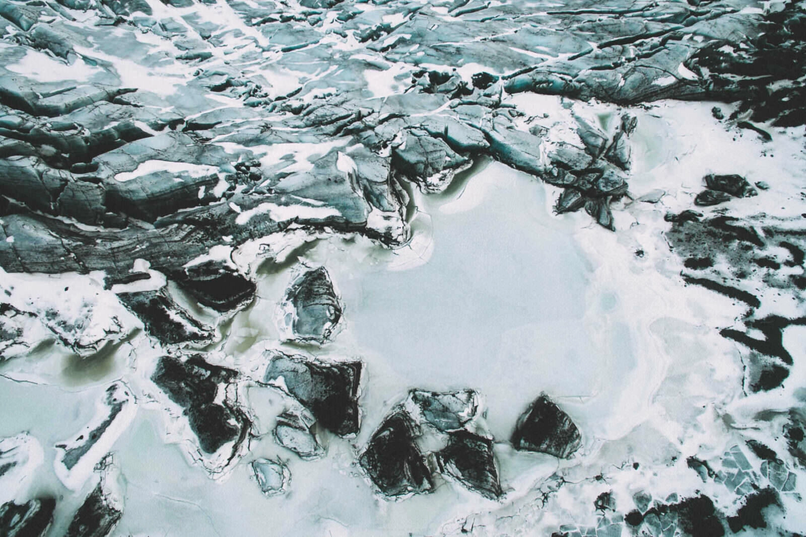 skaftafell glacier drone svinafellsjokul iceland 0007 - Islandia – Tomas aéreas del paisaje glaciar en el Parque Nacional Skaftafell