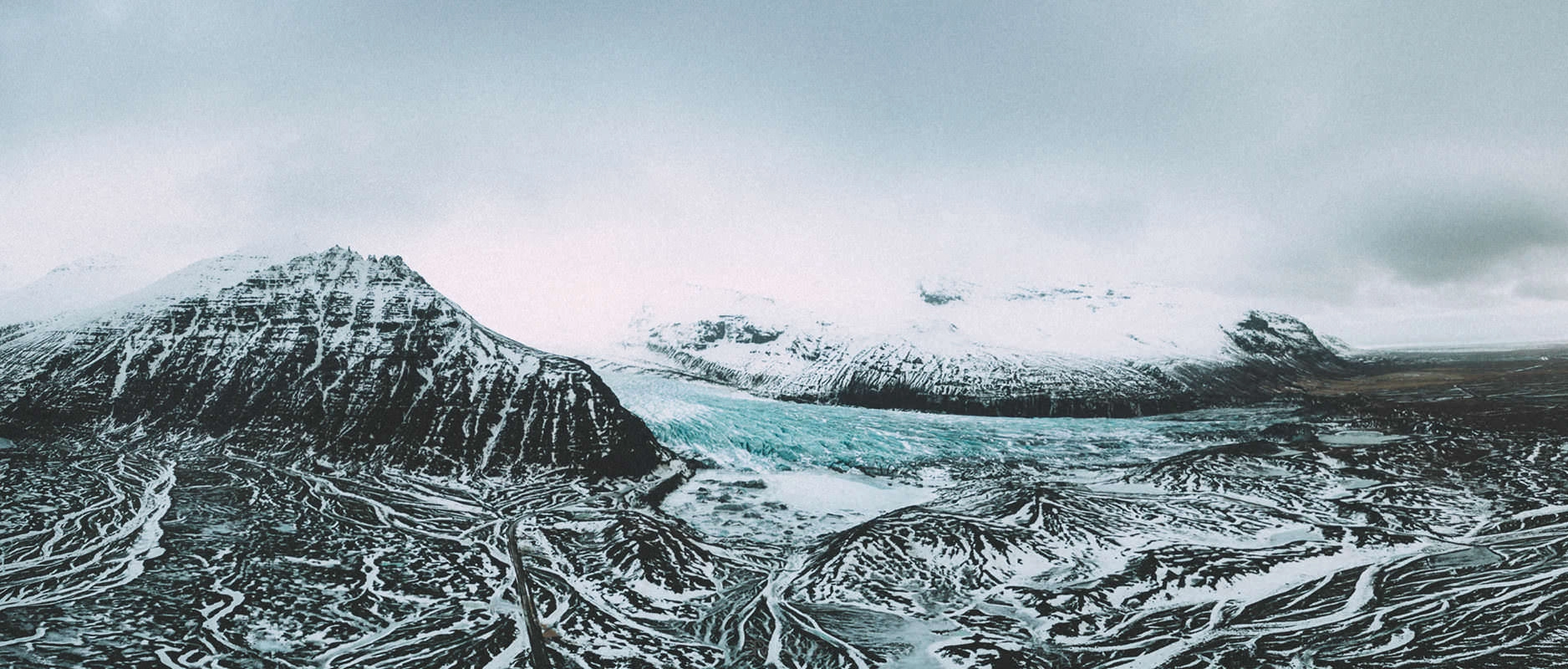 skaftafell glacier drone svinafellsjokul iceland 0015 1 - Islandia – Tomas aéreas del paisaje glaciar en el Parque Nacional Skaftafell