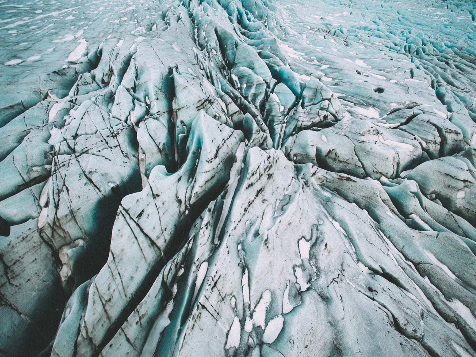 skaftafell glacier drone svinafellsjokul iceland 0017 - Islandia – Tomas aéreas del paisaje glaciar en el Parque Nacional Skaftafell