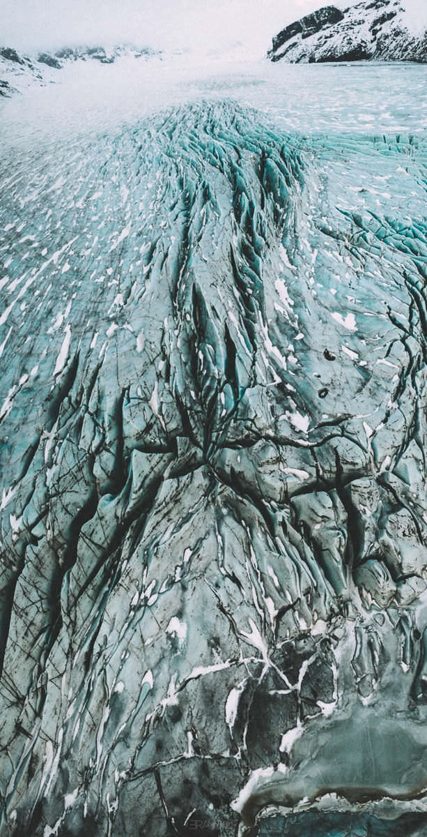 skaftafell glacier drone svinafellsjokul iceland 0019 - Islandia – Tomas aéreas del paisaje glaciar en el Parque Nacional Skaftafell
