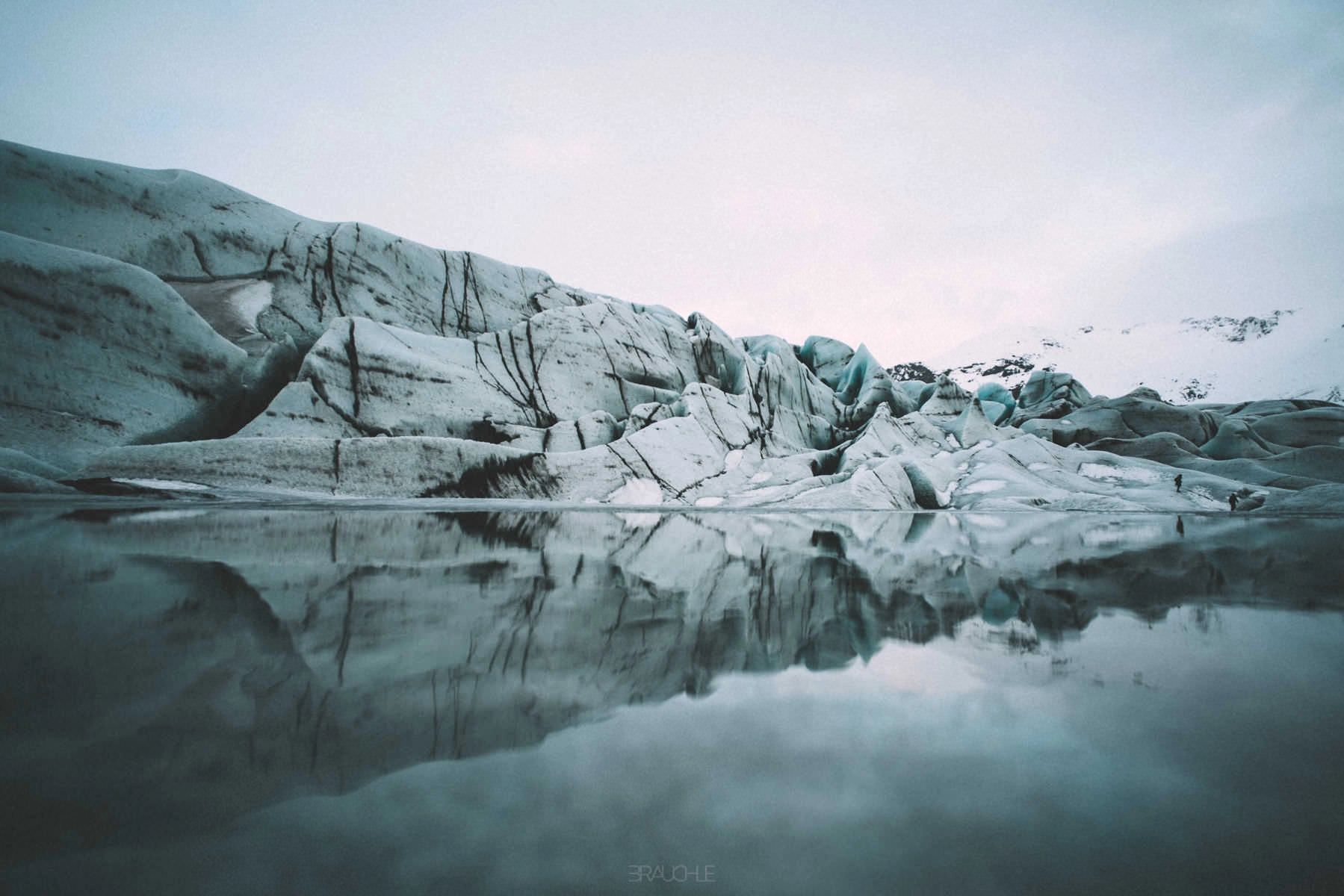 skaftafell glacier drone svinafellsjokul iceland 0024 - Islandia – Tomas aéreas del paisaje glaciar en el Parque Nacional Skaftafell